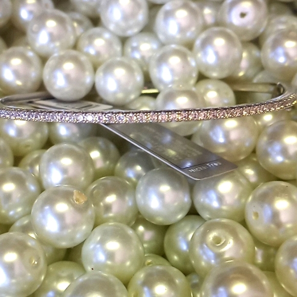 Nordstrom Silver Cubic Zirconia Bangle Bracelet - Picture 6 of 13